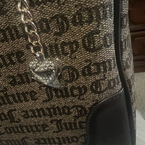 NWT Juicy Couture Heartless Weekender Bag - Picture 6 of 10